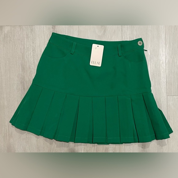Nwt golf/tennis pleated skirt with shorts under - Picture 8 of 11